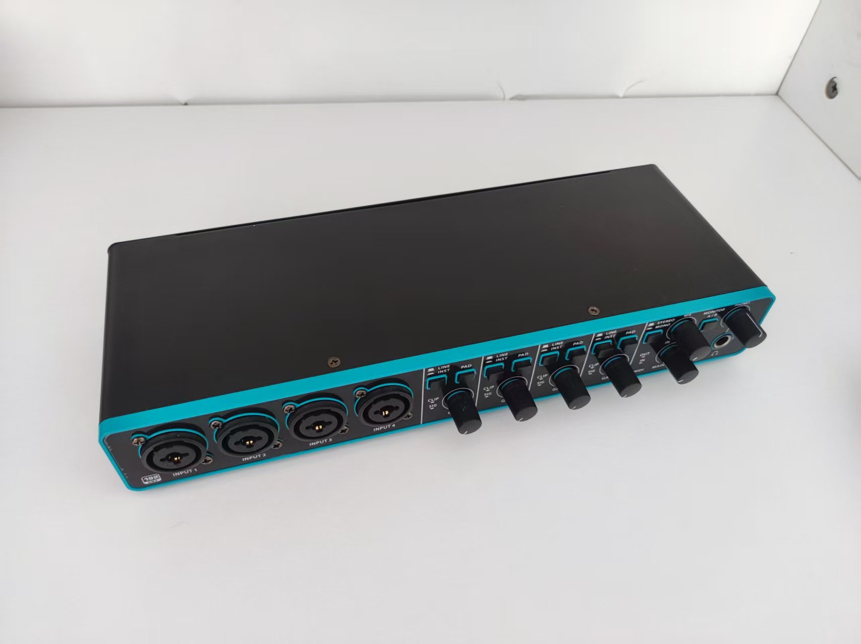 Profesyonel 4 Kanallı USB ses  - Studio Audio Interface With 48V Phantom incelemesi ve fiyatı